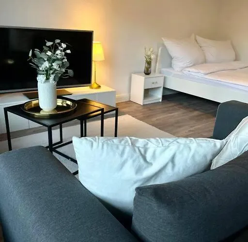 Stilvolle & Frisch Renovierte Unterkunft